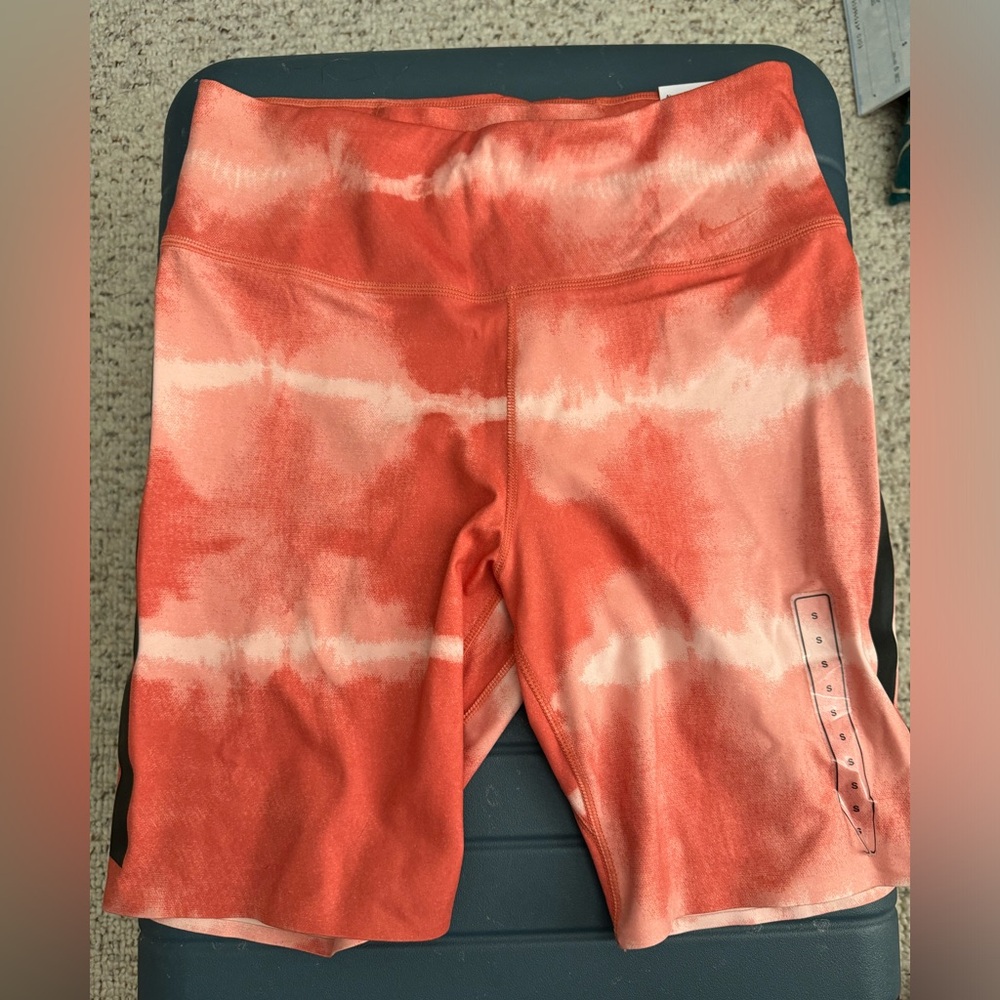 Nike one luxe 7” short